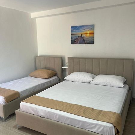 Welcome Guest House Shkoder Exterior photo