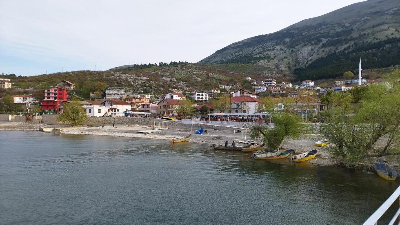 Welcome Guest House Shkoder Exterior photo