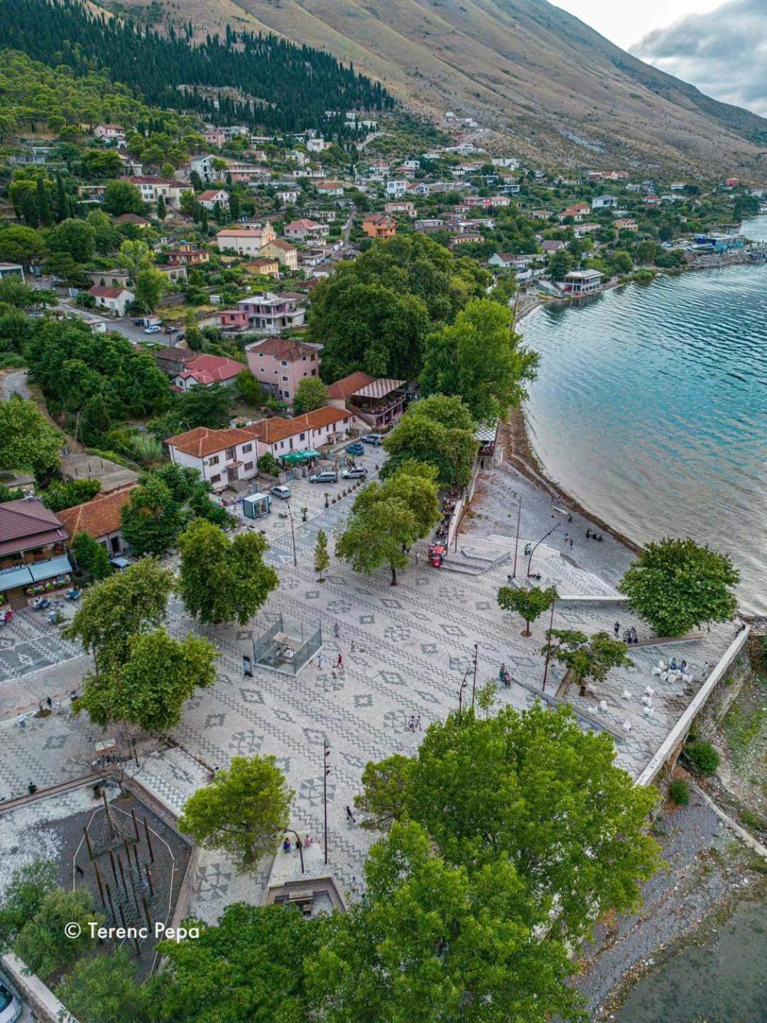Welcome Guest House Shkoder Exterior photo